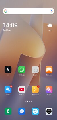 Screenshot_20250401_140948_MiX Launcher.jpg