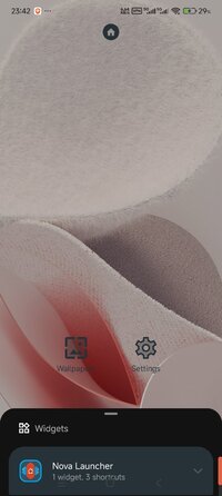 Screenshot_2025-11-27-23-42-32-881_com.teslacoilsw.launcher.jpg